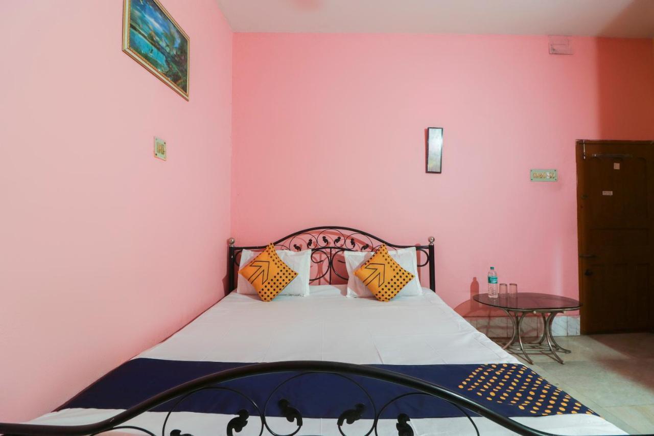 Spot On 49584 Asmi Hotel Hugli-Chinsurah Bagian luar foto