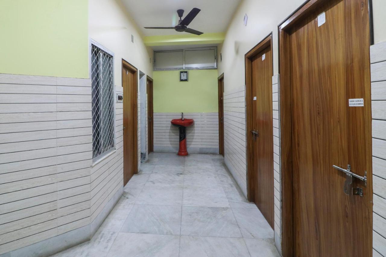 Spot On 49584 Asmi Hotel Hugli-Chinsurah Bagian luar foto